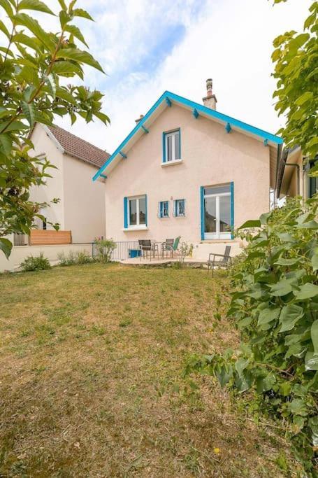 Le Montrachet Villa Дижон Екстериор снимка